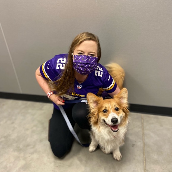 Meet your Posher, Leigh - Picture 2 of 3